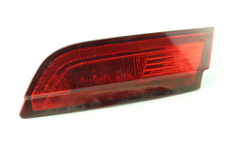 LAMPA PRAWY TYŁ W KLAPE JAGUAR XF I X250 (2007-2011) 3.0 D V6 211KM 8X2315K