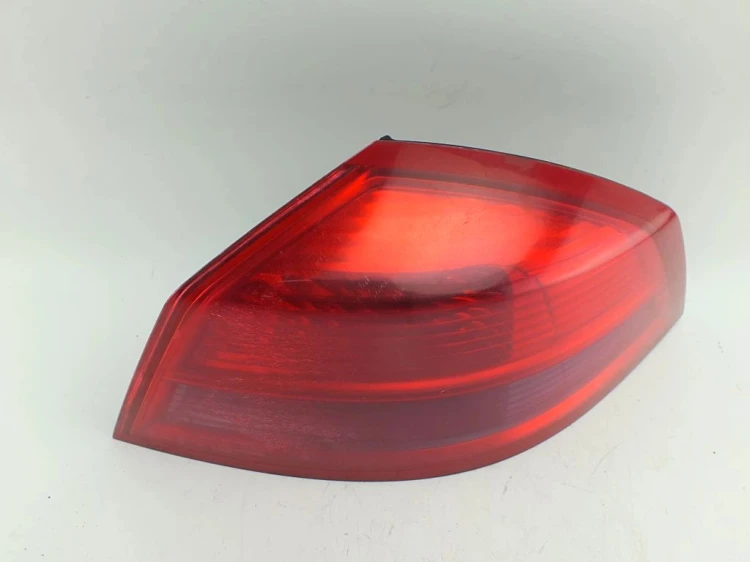 LAMPA PRAWY TYŁ RENAULT VEL SATIS (2002-2009) 3.0 DCI