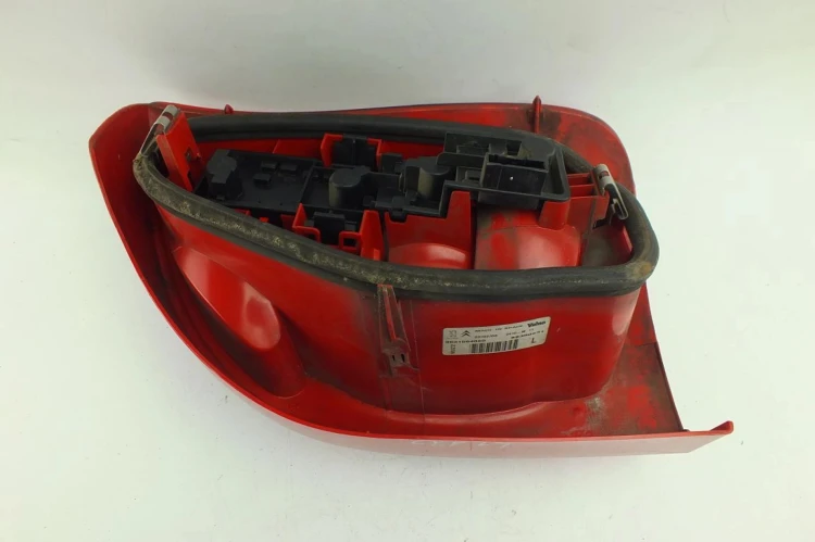 LAMPA LEWY TYŁ CITROEN XSARA PICASSO (1999-2004) 1.6 HDI