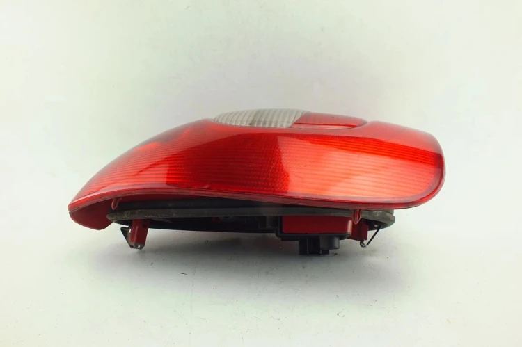 LAMPA LEWY TYŁ CITROEN XSARA PICASSO (1999-2004) 1.6 HDI