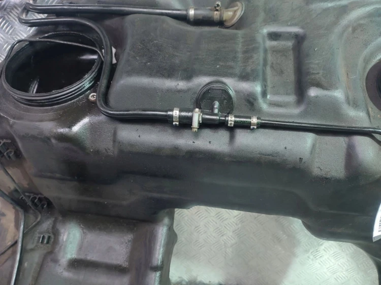 ZBIORNIK PALIWA BAK AUDI A8 D2 LIFT (1999-2002) 2.5 TDI 180KM