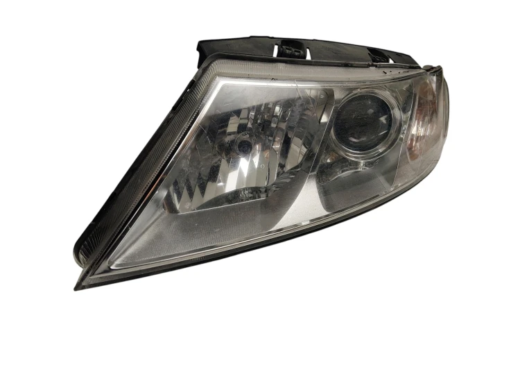 LAMPA LEWY PRZÓD KIA MAGENTIS II LIFT (2008-2010) 2.0 CRDI 150KM 92101-2G5X