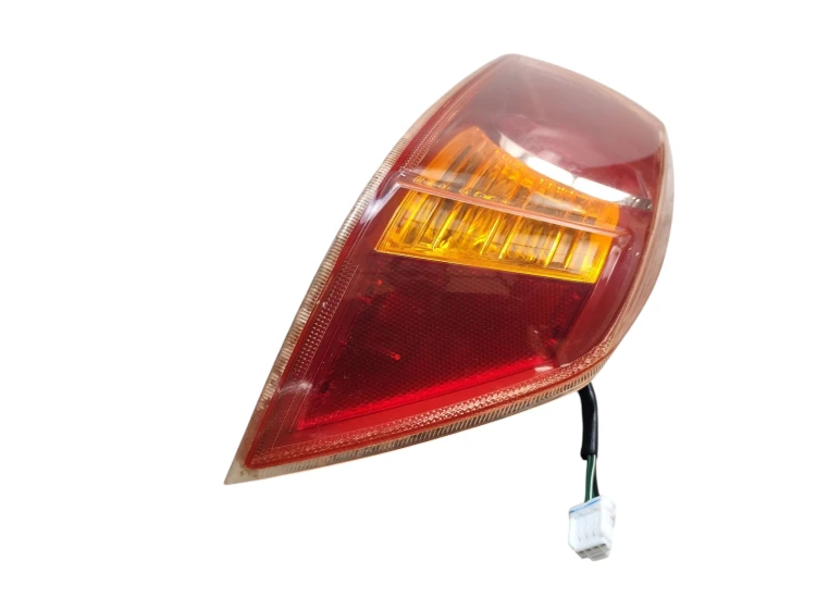 LAMPA PRAWY TYŁ MITSUBISHI LANCER VIII (2007-2015) 1.8 MIVEC 143KM P5613