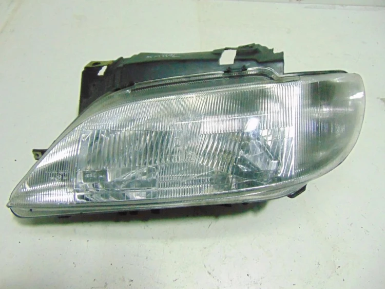 LAMPA LEWY PRZÓD CITROEN XSARA I