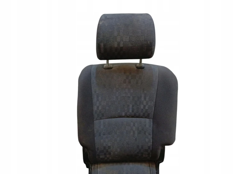 FOTEL III RZĄD PRAWY TOYOTA AVENSIS VERSO (2001-2009) 2.0 D4D 115KM