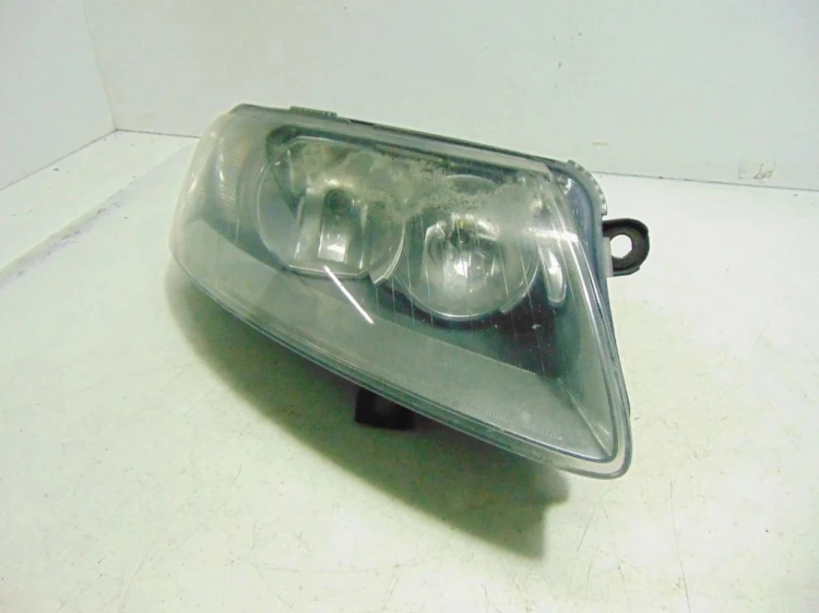 LAMPA PRAWY PRZÓD AUDI A6 C6 2.0 TDI
