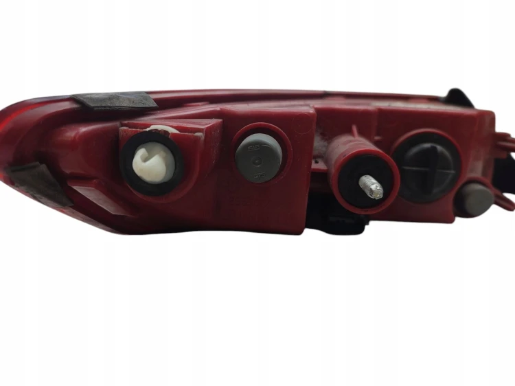 LAMPA LEWY TYŁ RENAULT LAGUNA III (2007-2010) 2.0 DCI 150KM 265500005R