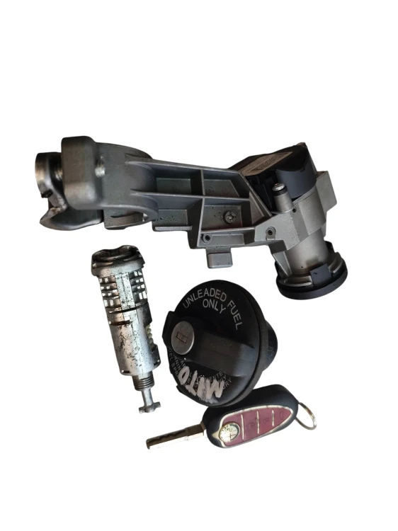 STACYJKA KLUCZYK WKŁADKA KOREK ALFA ROMEO MITO (2008-2013) 1.6 JTDM 115KM 5