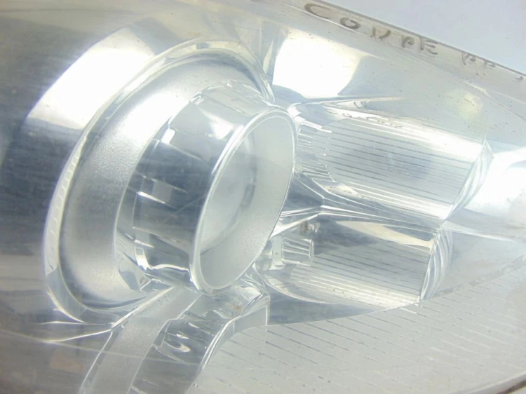 LAMPA PRAWY PRZÓD PEUGEOT 407 (2004-2008) 2.0 HDI