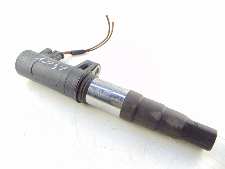 CEWKA ZAPŁONOWA RENAULT MEGANE III (2008-2013) 1.6 16V 8200765882