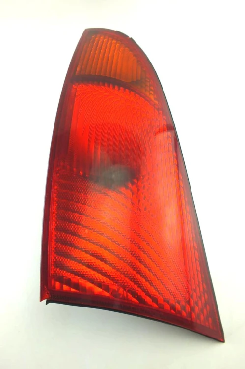 LAMPA LEWY TYŁ FORD FOCUS MK1 1.8 TDCI
