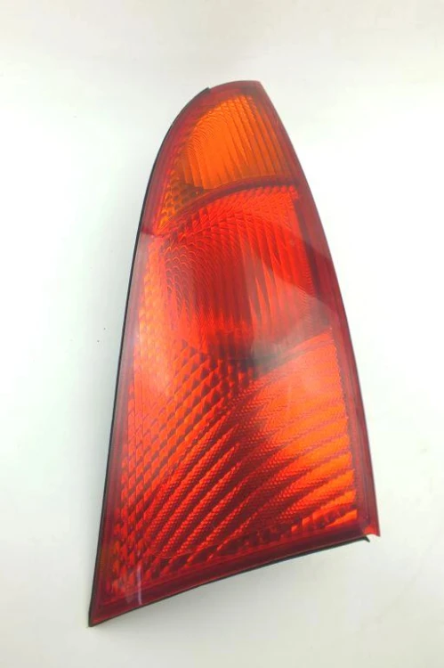 LAMPA PRAWY TYŁ FORD FOCUS MK1 1.8 TDCI