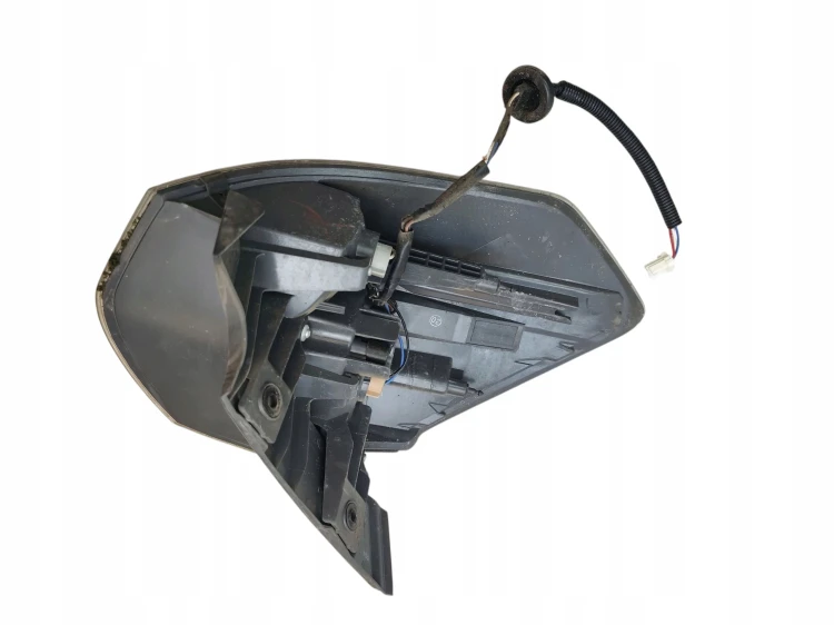 LAMPA PRAWY TYŁ NISSAN X-TRAIL T32 (2013-2017) 1.6 DCI 130KM