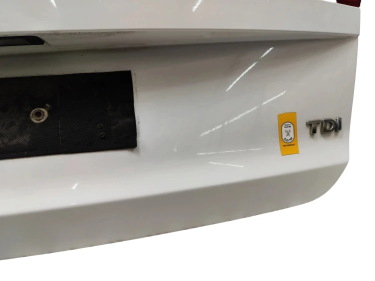 KLAPA BAGAŻNIKA VOLKSWAGEN TOURAN I 1T LIFT (2010-2015) 1.6 TDI 105KM