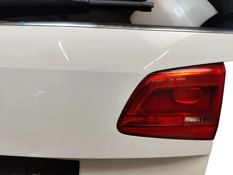 KLAPA BAGAŻNIKA VOLKSWAGEN TOURAN I 1T LIFT (2010-2015) 1.6 TDI 105KM