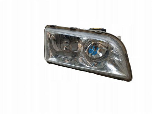 LAMPA PRAWY PRZÓD VOLVO V40 I LIFT (1999-2004) 1.8 16V 122KM 1AG008341-02