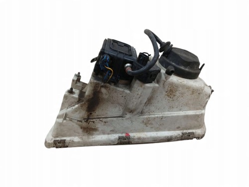 LAMPA PRAWY PRZÓD VOLVO V40 I LIFT (1999-2004) 1.8 16V 122KM 1AG008341-02