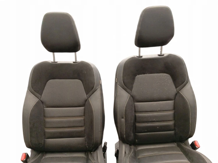 FOTELE KOMPLET RENAULT ARKANA (2021-2023) 1.6 E-TECH 143KM