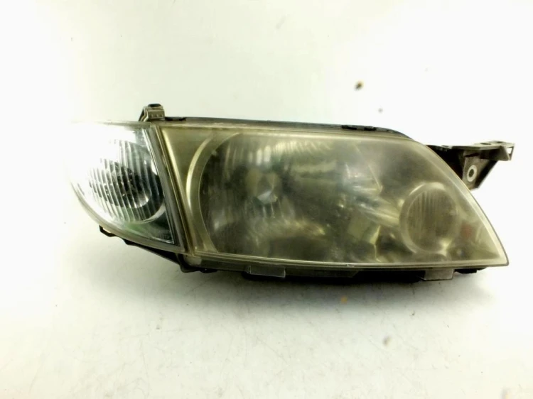 LAMPA PRAWY PRZÓD MAZDA PREMACY (1999-2001) 2.0 D