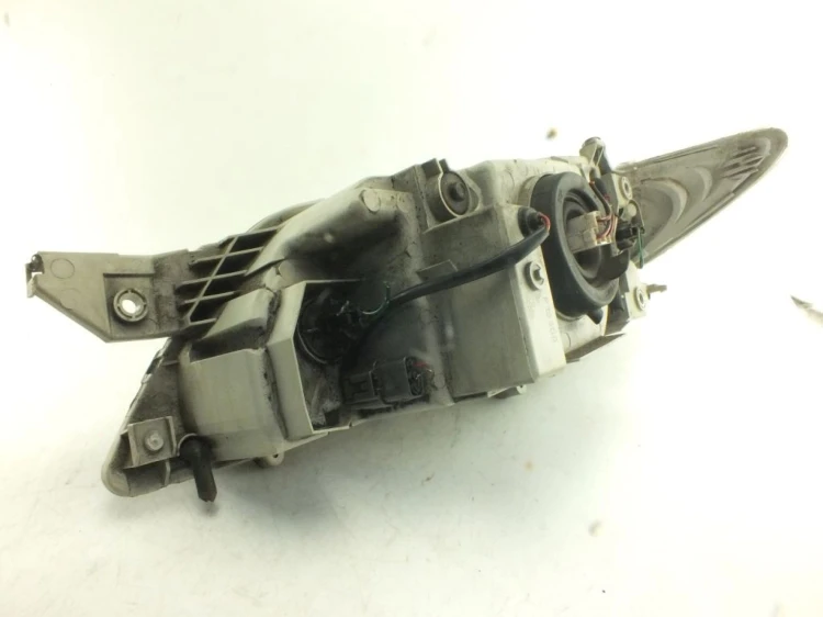 LAMPA PRAWY PRZÓD MAZDA PREMACY (1999-2001) 2.0 D