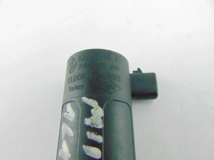 CEWKA ZAPŁONOWA RENAULT MEGANE III (2008-2013) 8200765882