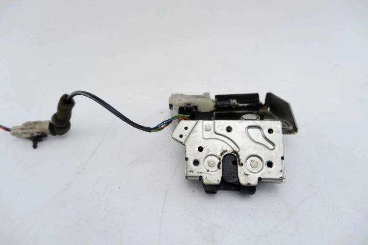 ZAMEK KLAPY BAGAŻNIKA FORD MONDEO MK3 (2001-2007) S1XNA