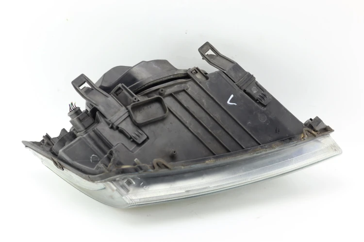 LAMPA LEWY PRZÓD FORD FOCUS MK2 (2004-2007) 1.6 TDCI 109KM
