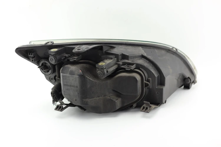 LAMPA LEWY PRZÓD FORD FOCUS MK2 (2004-2007) 1.6 TDCI 109KM