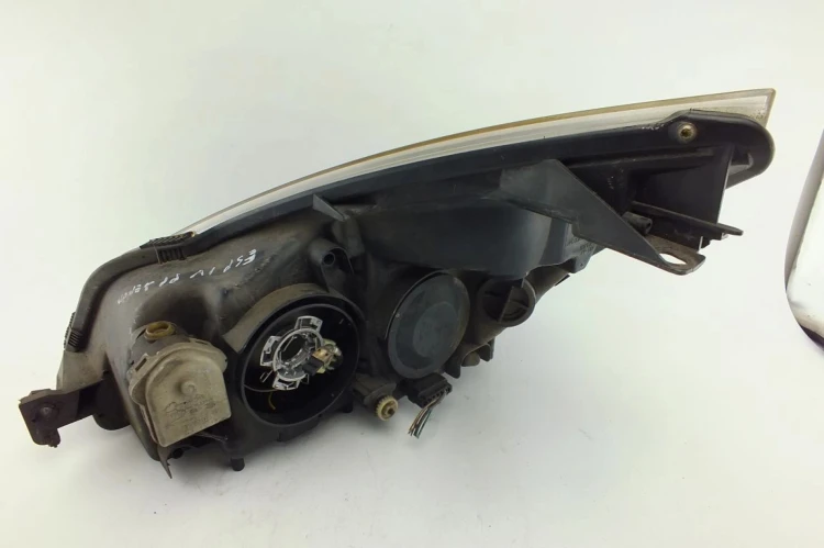 LAMPA PRAWY PRZÓD RENAULT ESPACE IV (2003-2006) 2.2 DCI