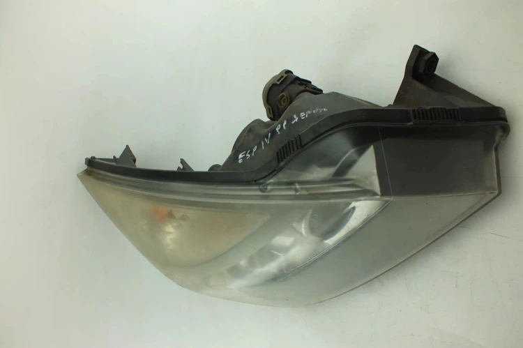 LAMPA PRAWY PRZÓD RENAULT ESPACE IV (2003-2006) 2.2 DCI