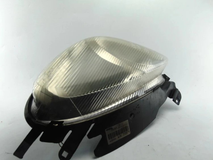 LAMPA LEWY PRZÓD CITROEN XSARA PICASSO (1999-2004)