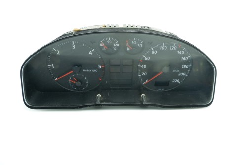 LICZNIK AUDI A4 B5 (1994 – 2001) 1,6 8v 8D0919034F