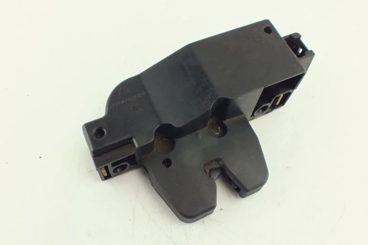 ZAMEK KLAPY BAGAŻNIKA PEUGEOT 307 (2001-2005) 2.0 HDI 9646091580