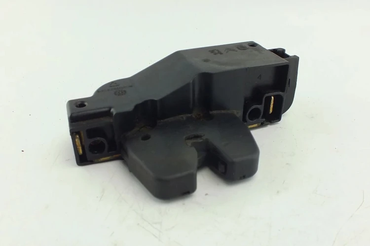 ZAMEK KLAPY BAGAŻNIKA PEUGEOT 307 (2001-2005) 2.0 HDI 9646091580
