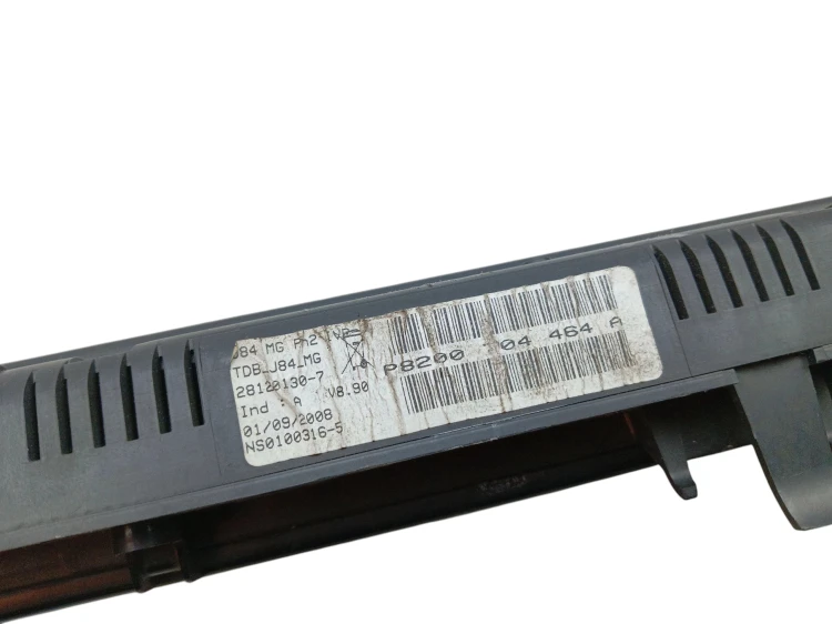 LICZNIK RENAULT SCENIC II (2003-2005) 1.9 DCI 120KM 8200704464