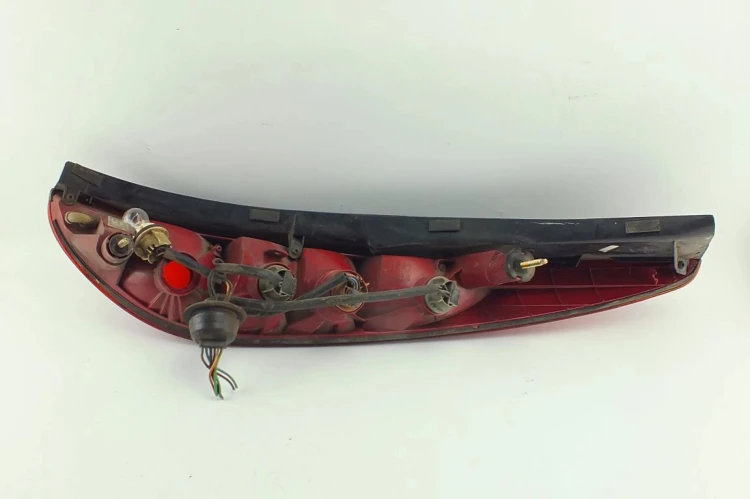 LAMPA LEWY TYŁ FORD MONDEO MK3 (2001-2007) 1.8 16V