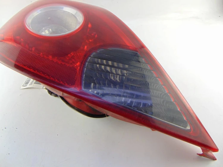 LAMPA LEWY TYŁ OPEL CORSA D (2006-2011) 1.3 CDTI 75KM 13211840