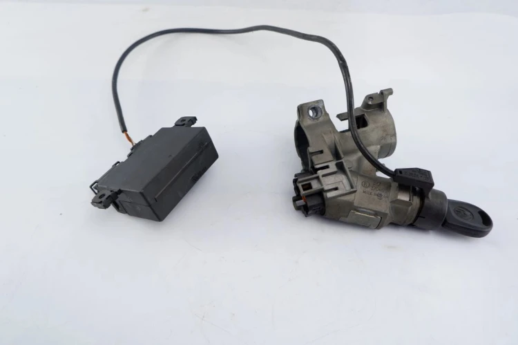 ZESTAW STARTOWY VOLKSWAGEN POLO III 6N 1.4 8V 036906034D