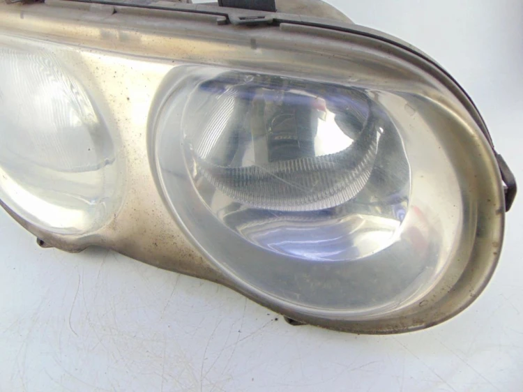 LAMPA PRAWY PRZÓD ROVER 25 1.4 BENZ