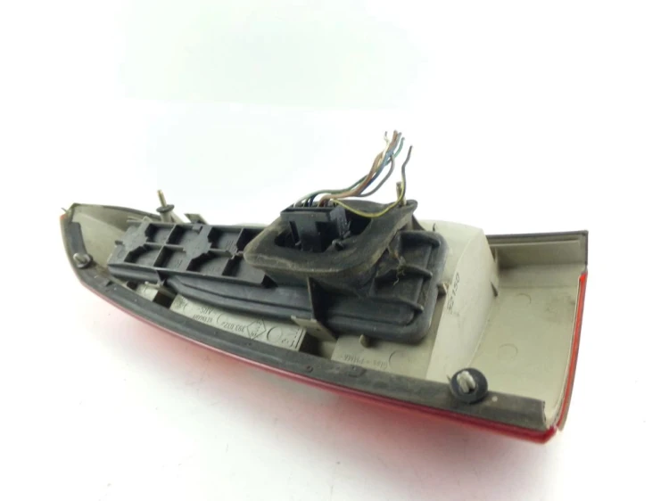 LAMPA PRAWY TYŁ OPEL ASTRA II 1.6 16V