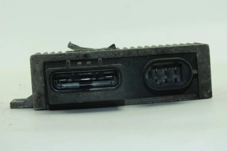 PRZEKAŹNIK ŚWIEC ŻAROWYCH RENAULT SCENIC I (1997-1999) 7700111525