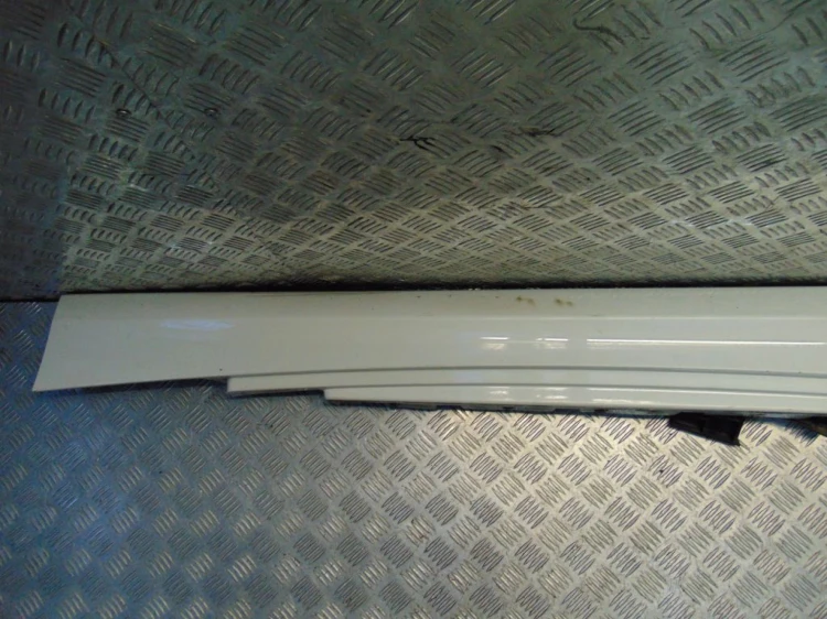 LISTWA PROGOWA PRAWA BMW E81 1.6 N43B16 122KM