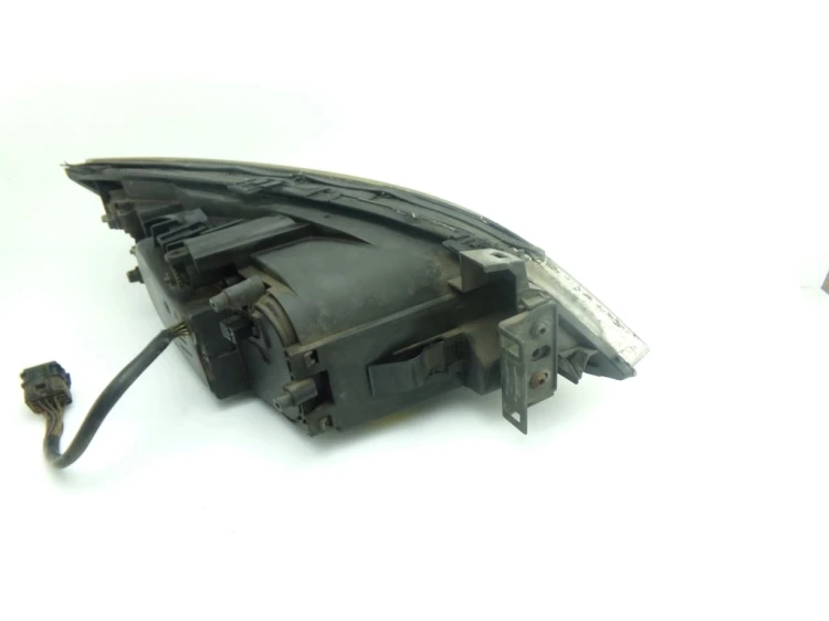 LAMPA LEWY PRZÓD FORD MONDEO MK3 (2001-2007)