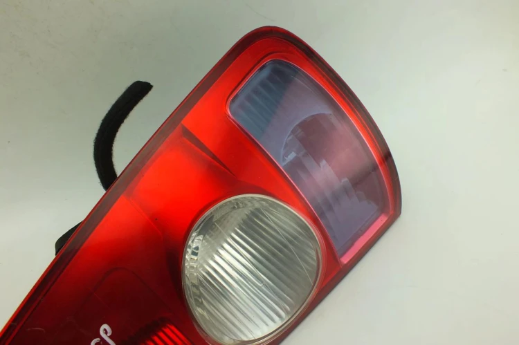 LAMPA PRAWY TYŁ RENAULT ESPACE IV (2003-2006) 2.0 T