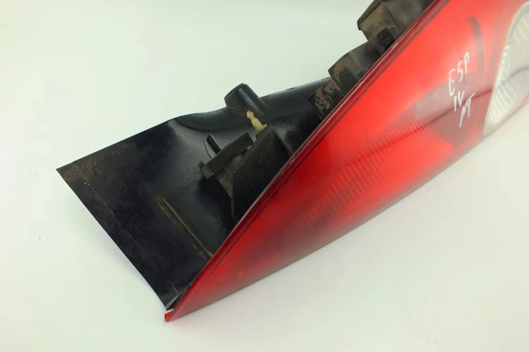LAMPA PRAWY TYŁ RENAULT ESPACE IV (2003-2006) 2.0 T