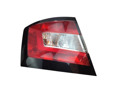 LAMPA LEWY TYŁ SKODA FABIA III (2014-2018) 1.4 TDI 105KM 6V6945095