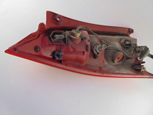 LAMPA PRAWY TYŁ MAZDA PREMACY (1999-2001) 2.0 D