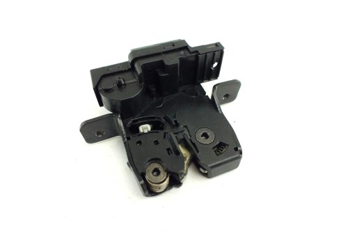 ZAMEK KLAPY BAGAŻNIKA NISSAN QASHQAI LIFT (2009-2013) 1.5 dci