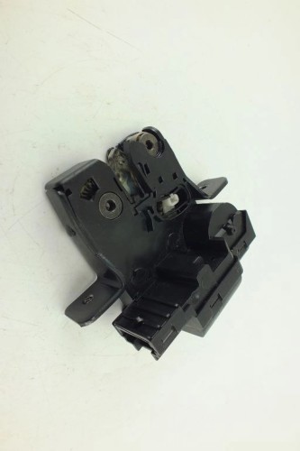 ZAMEK KLAPY BAGAŻNIKA NISSAN QASHQAI LIFT (2009-2013) 1.5 dci