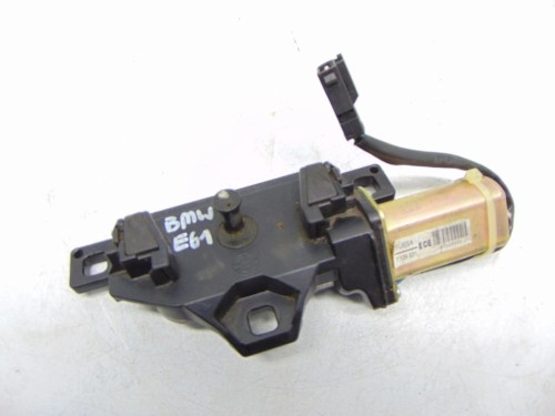 ZAMEK KLAPY BAGAŻNIKA BMW E61 3.0D 217KM 7129931